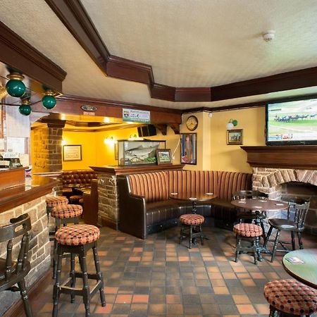 Larkin'S Pub, Restaurant, And B&B Milltown  Luaran gambar