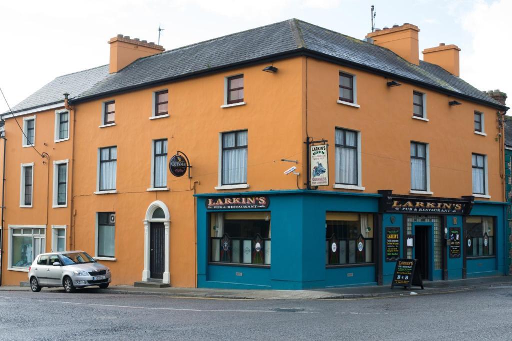 Larkin'S Pub, Restaurant, And B&B Milltown  Luaran gambar